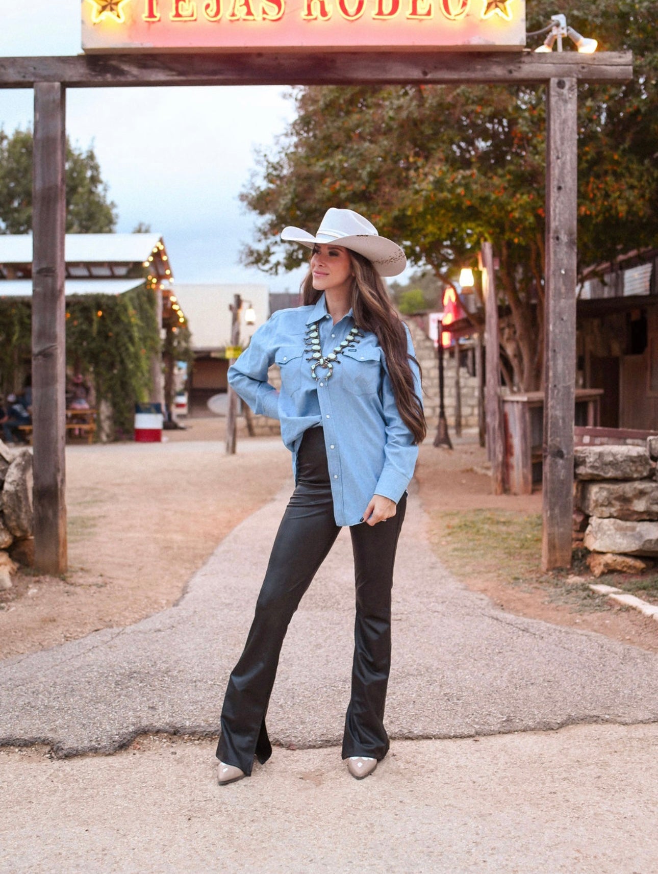 Nashville Pull On Flares