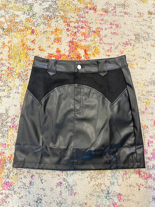 Fallon Skirt: Black