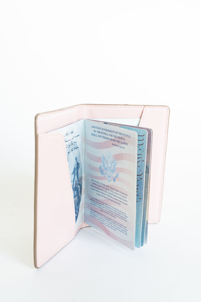 Hollis: Passport Holder